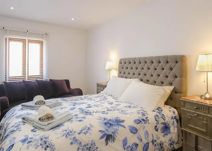 Summer Breeze Apartment, In The Historic Centre Of Lagos