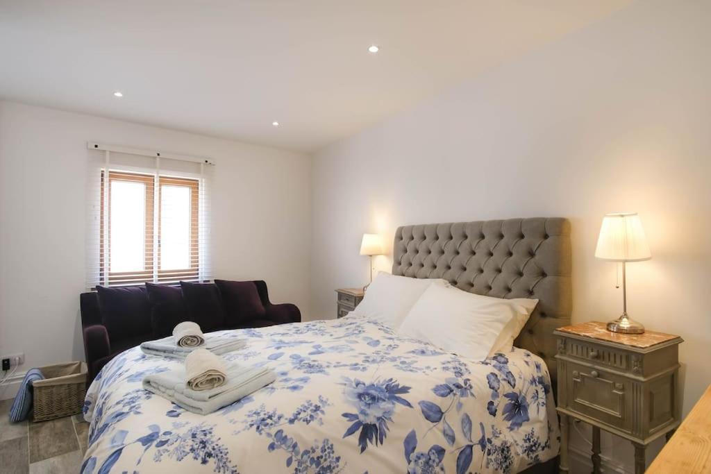 Apartment Summer Breeze Apartment, In The Historic Centre Of *