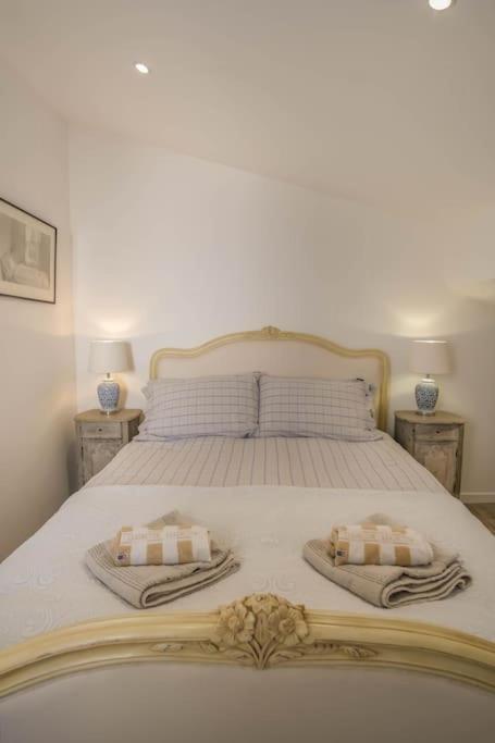 Summer Breeze Apartment, In The Historic Centre Of Apartment Lagos