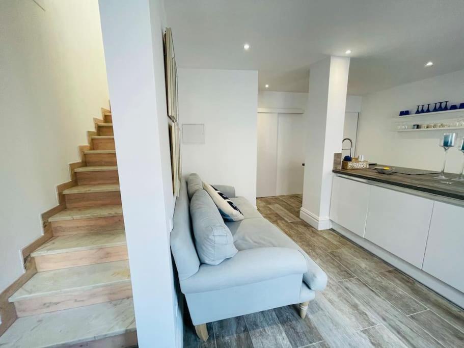 Summer Breeze Apartment, In The Historic Centre Of Apartment