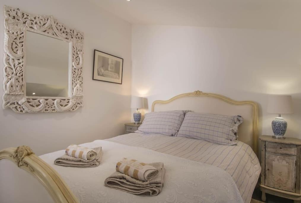 Summer Breeze Apartment, In The Historic Centre Of Apartment Lagos