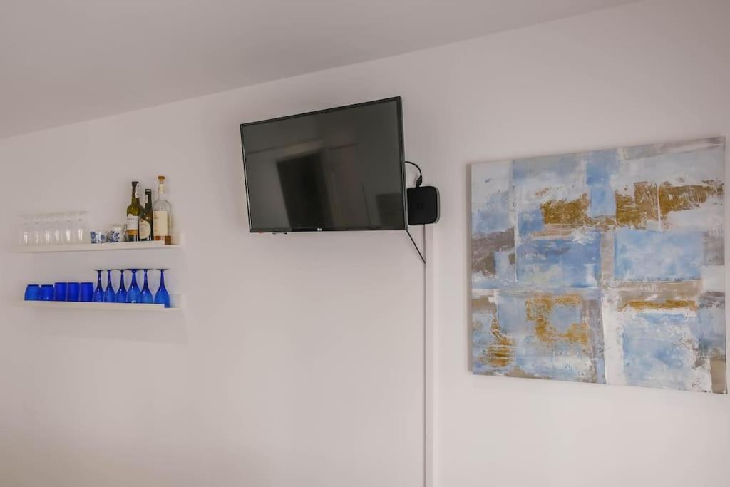 Summer Breeze Apartment, In The Historic Centre Of Apartment